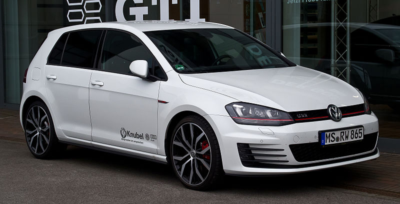 Volkswagen_Golf_1.6_TDI_BlueMotion.jpg